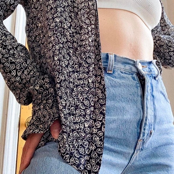 Vintage y2k Abstract Print Silk Blouse - Picture 4 of 7